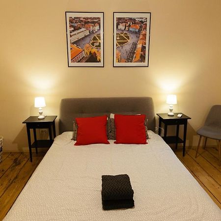 Chic Apartment In Historical City Center ทิมิชัวรา ภายนอก รูปภาพ